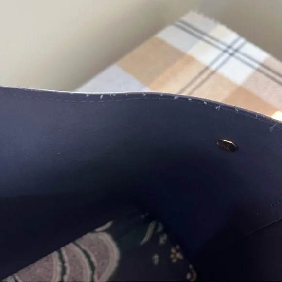 Tory Burch Kensington Square Tote - Picture 7 of 8